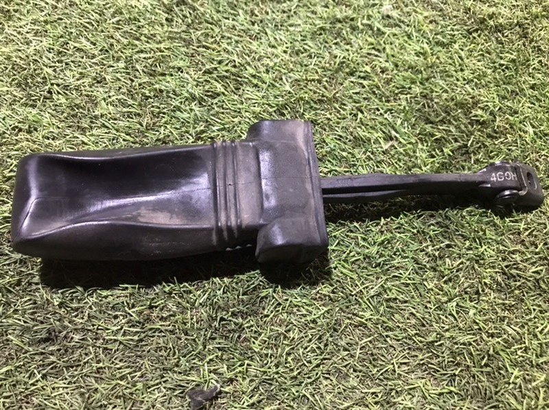 Ограничитель двери