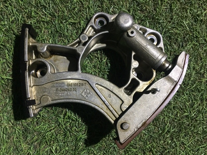 Натяжитель ремня