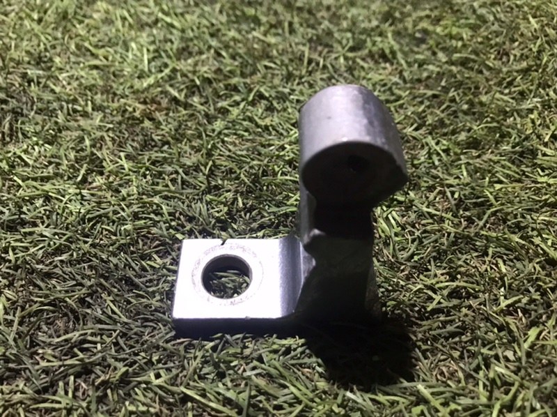 Петля двери передней правой верхняя