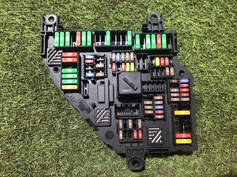 Блок предохранителей