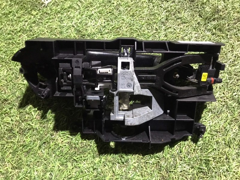 Ручка двери задней наружная левая