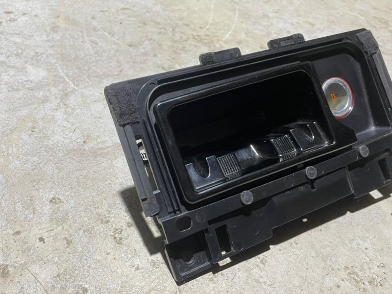 Пепельница