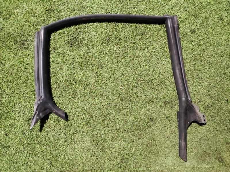 Уплотнитель двери