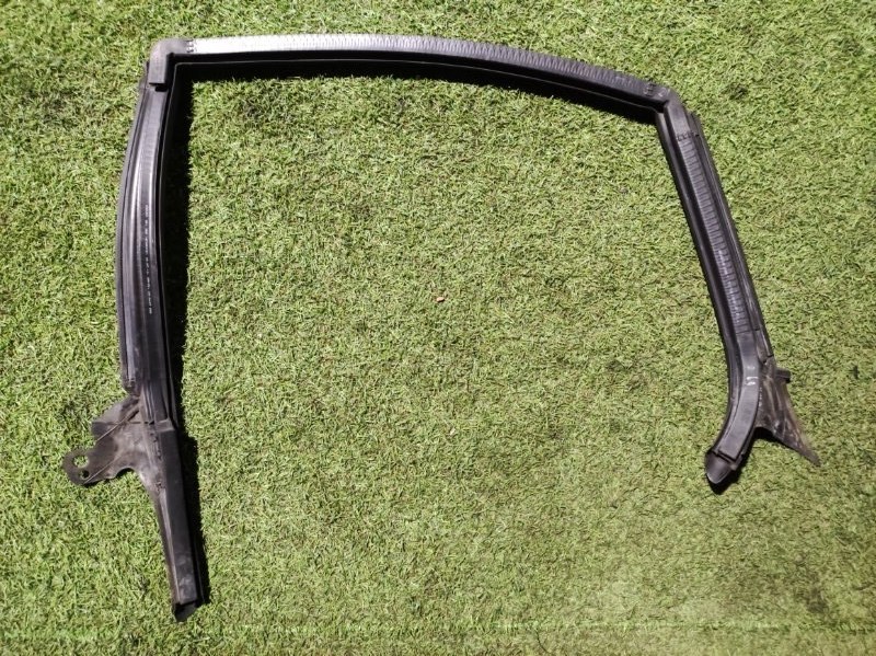 Уплотнитель двери