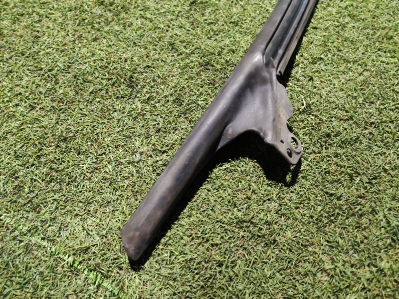 Уплотнитель двери