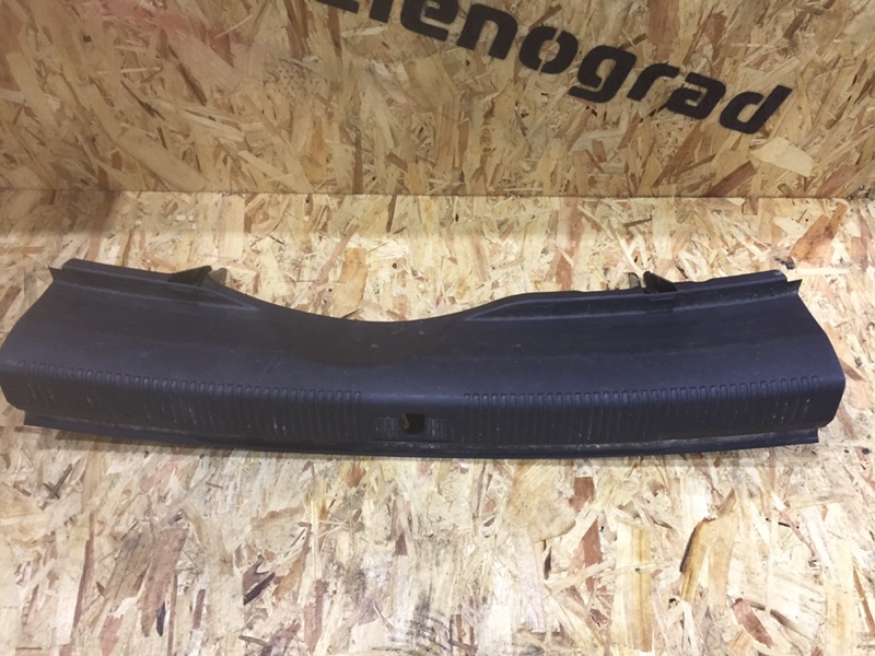 Обшивка багажника