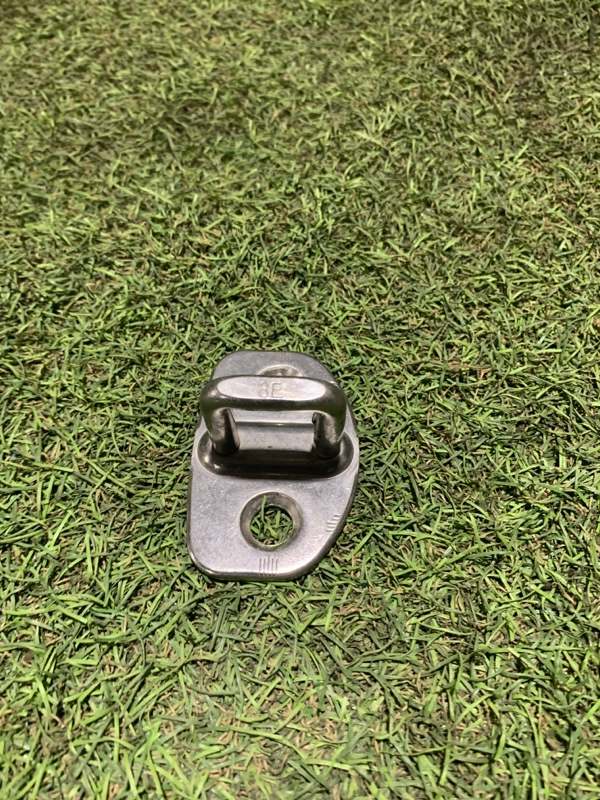 Ответная часть замка двери