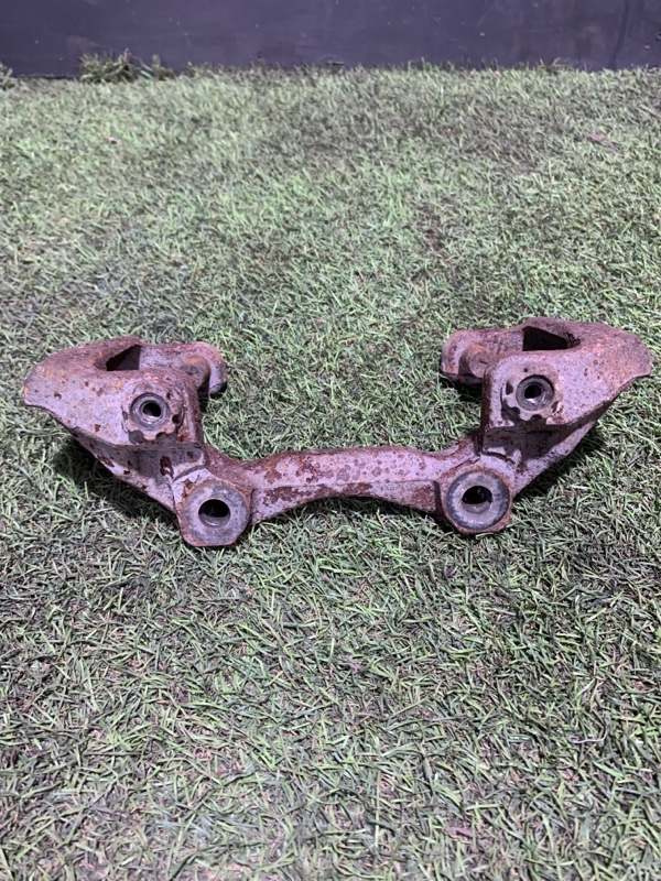 Суппорт передний правый