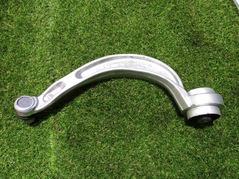 Рычаг передний нижний левый