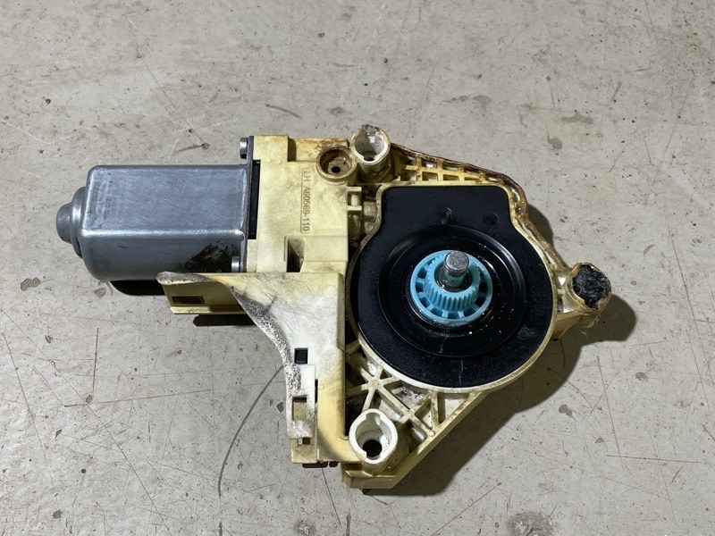 Моторчик стеклоподъемника