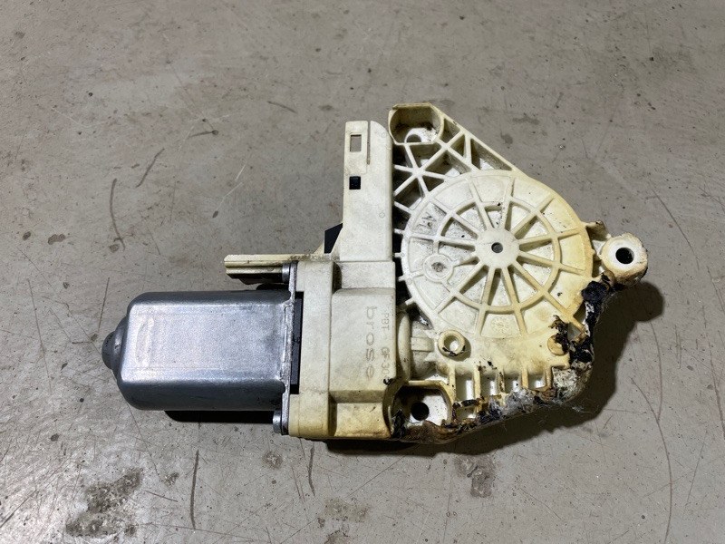 Моторчик стеклоподъемника