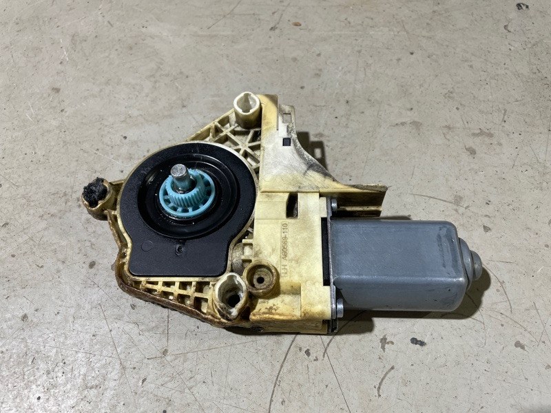 Моторчик стеклоподъемника