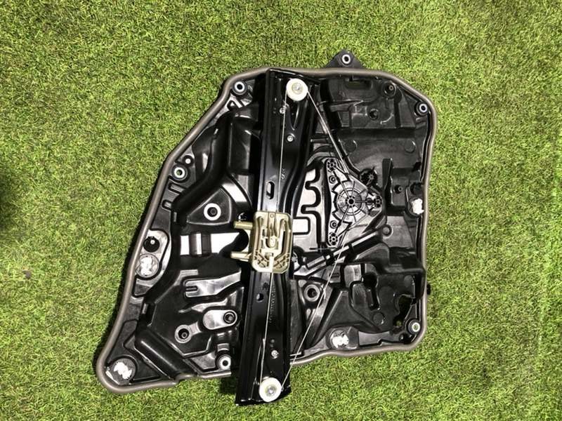 Стеклоподъемник электр. задний левый