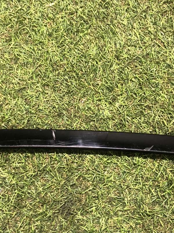 Молдинг задней левой двери