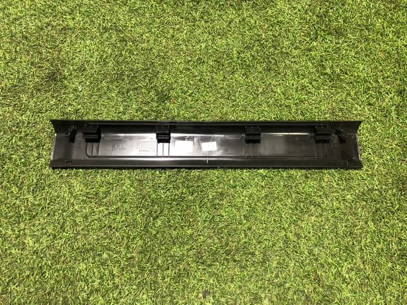 Накладка порога (внутренняя)