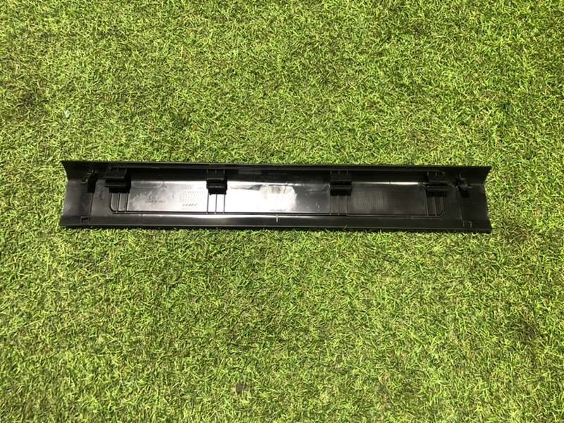 Накладка порога (внутренняя)