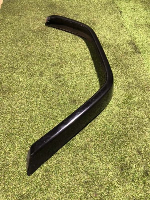 Накладка заднего крыла правого