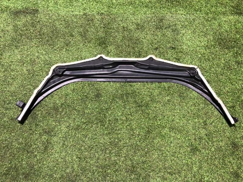 Пыльник двигателя