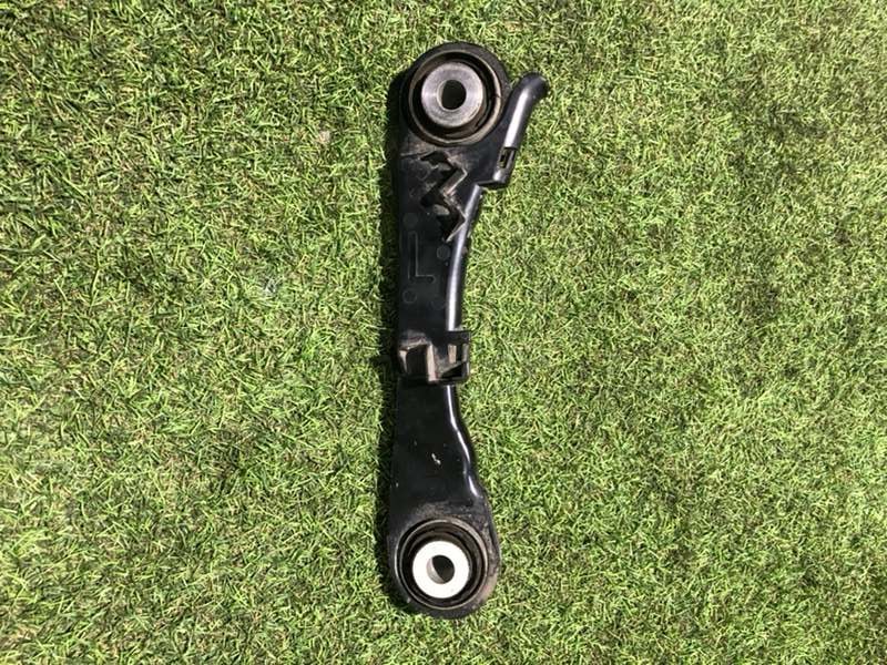 Рычаг задний левый