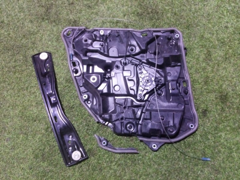 Стеклоподъемник электр. задний правый