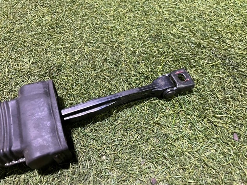 Ограничитель двери