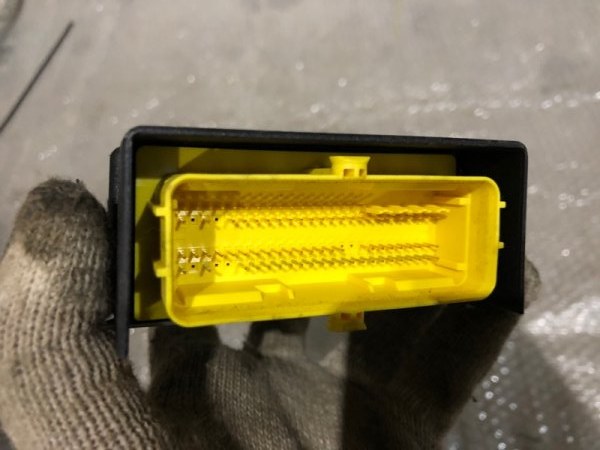 Блок управления подушек безопасности (AIR BAG)