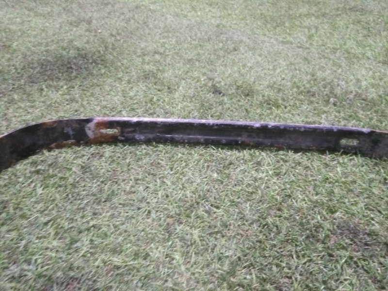 Кронштейн крепления топливного бака