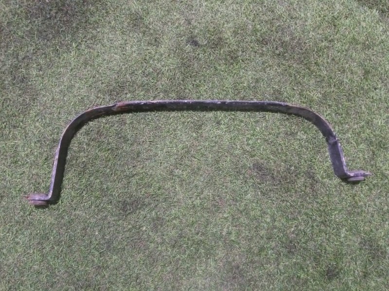 Кронштейн крепления топливного бака