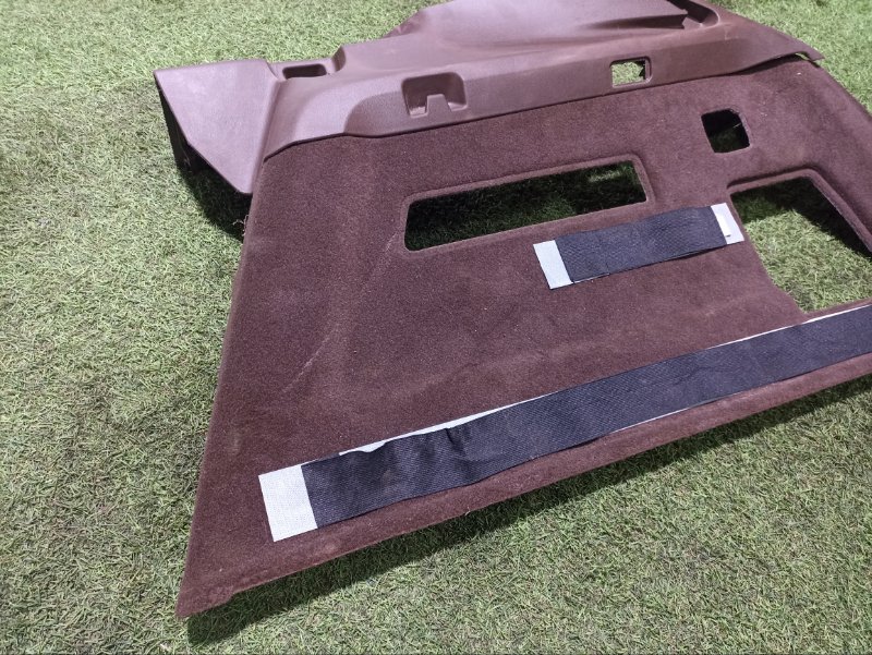 Обшивка багажника