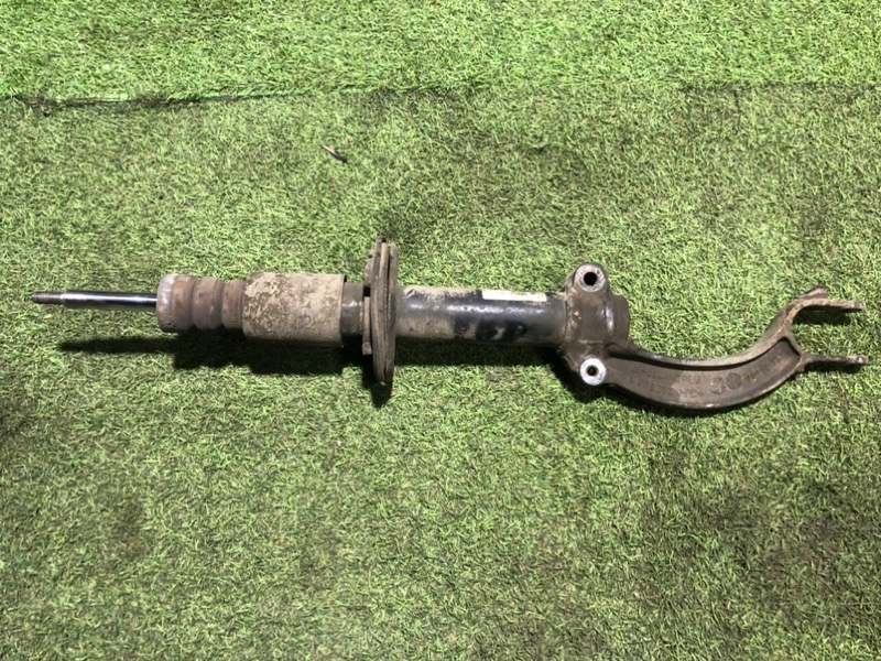 Амортизатор передний левый