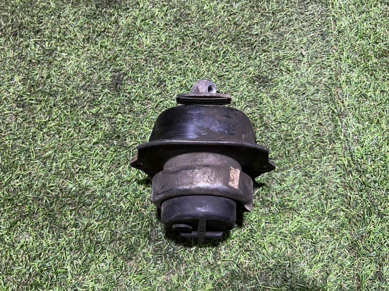 Опора двигателя