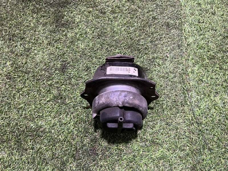 Опора двигателя