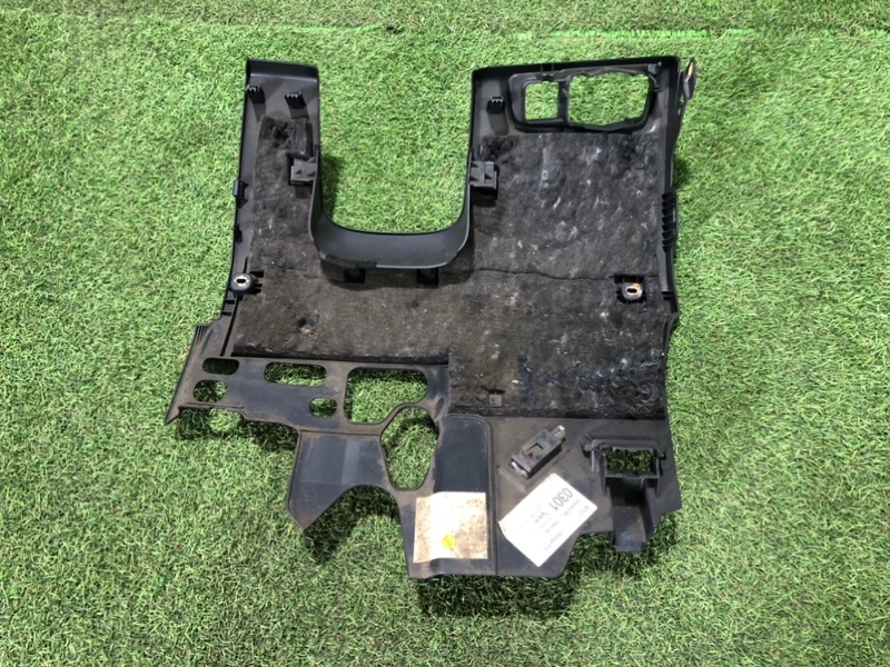 Кожух рулевой колонки