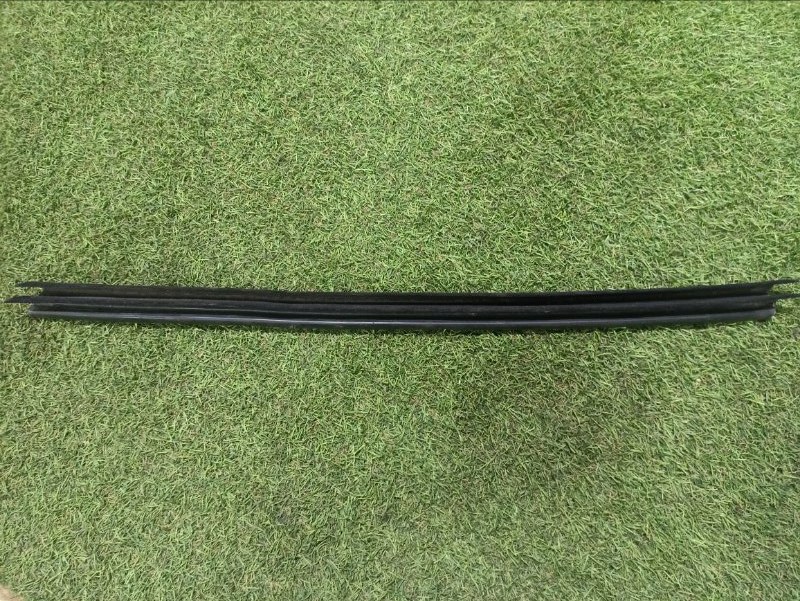 Уплотнитель двери