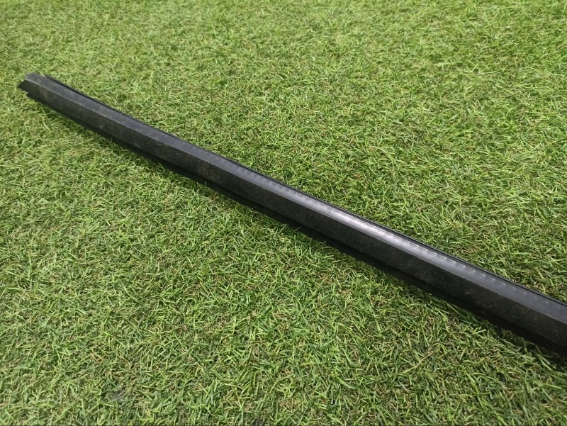 Уплотнитель двери