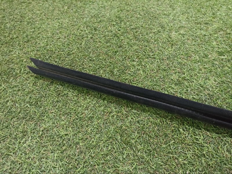 Уплотнитель двери