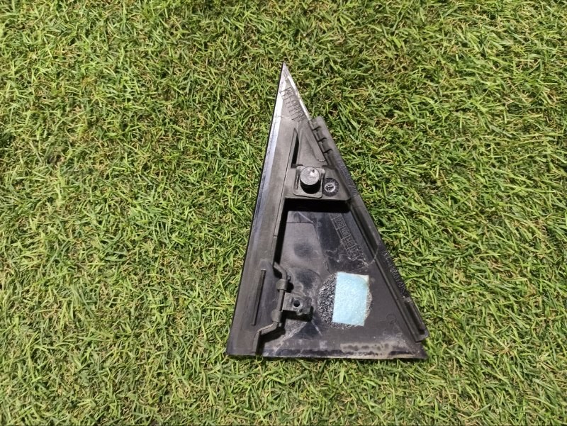 Накладка двери задней правой