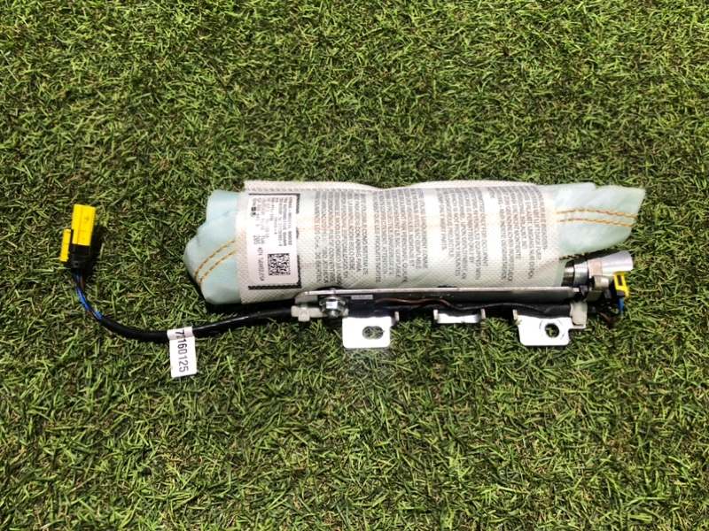 Подушка безопасности боковая (в сиденье)