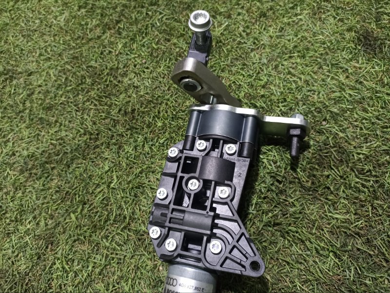 Моторчик крышки багажника