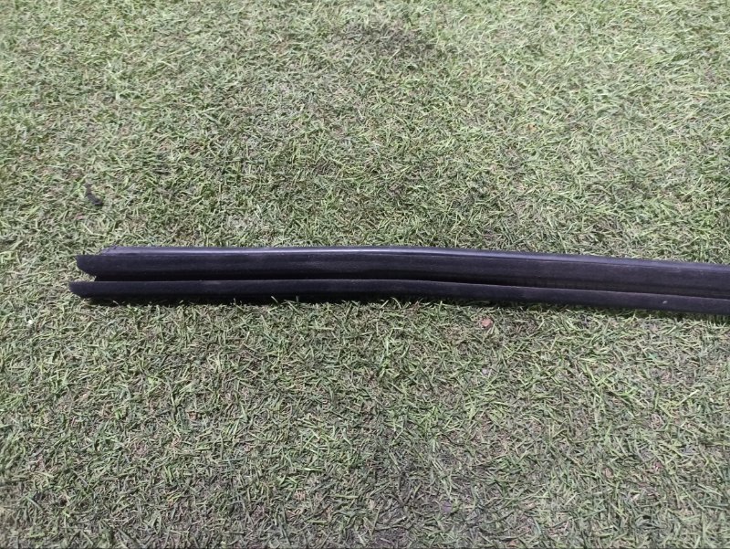 Уплотнитель двери