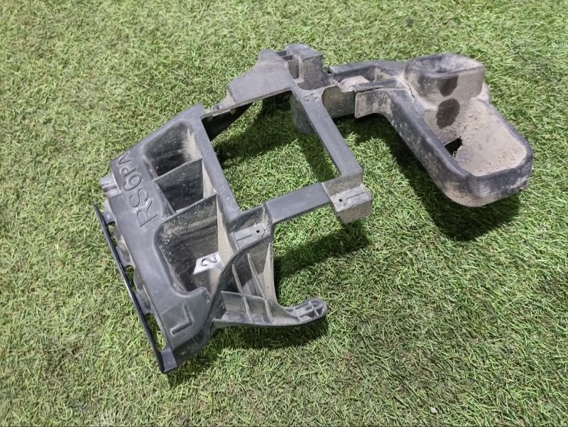 Направляющая бампера