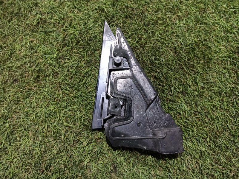 Накладка двери задней правой