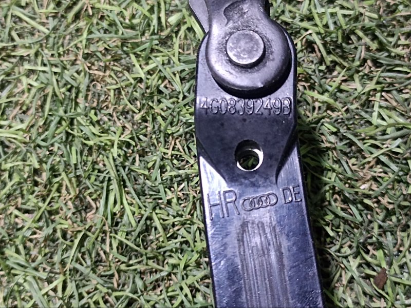 Ограничитель двери