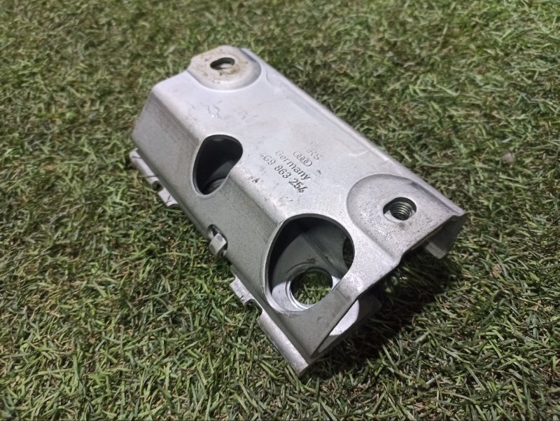 Кронштейн багажника