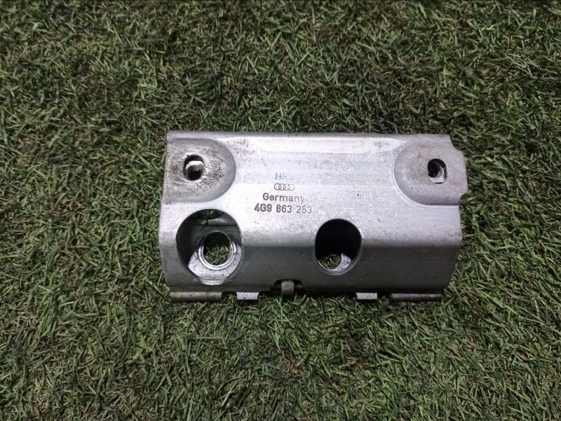 Кронштейн багажника