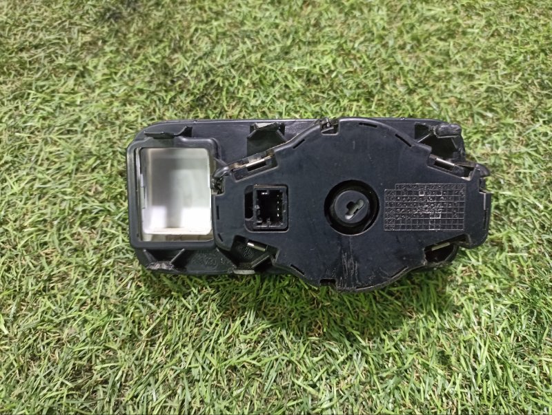 Переключатель света фар