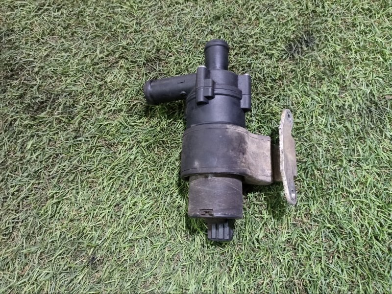 Насос водяной (помпа)