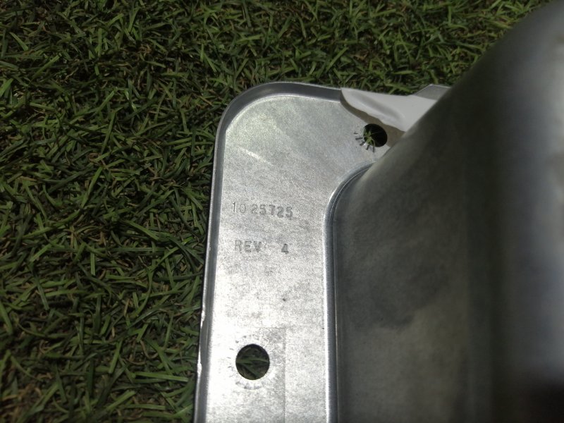 Подушка безопасности пассажирская (в торпедо)