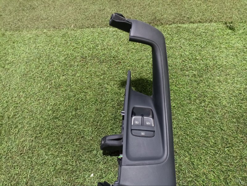 Подлокотник