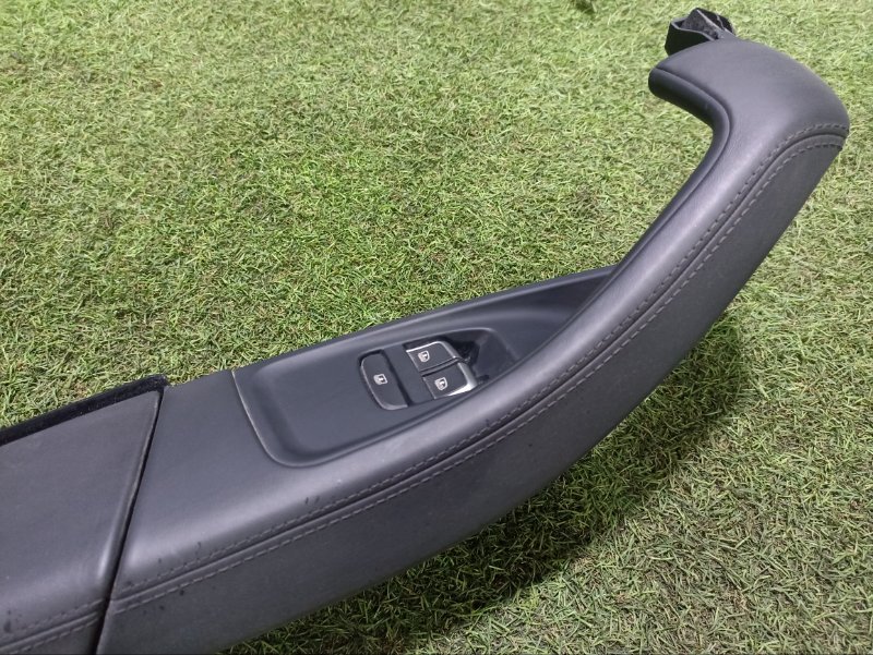 Подлокотник